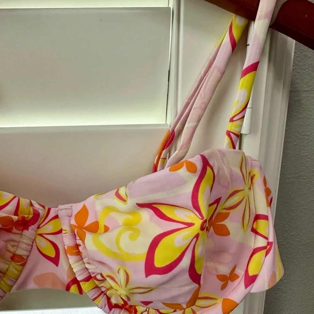 Vibrant Floral Bikini Top | NWOT | Blackbough - Picture 2 of 8